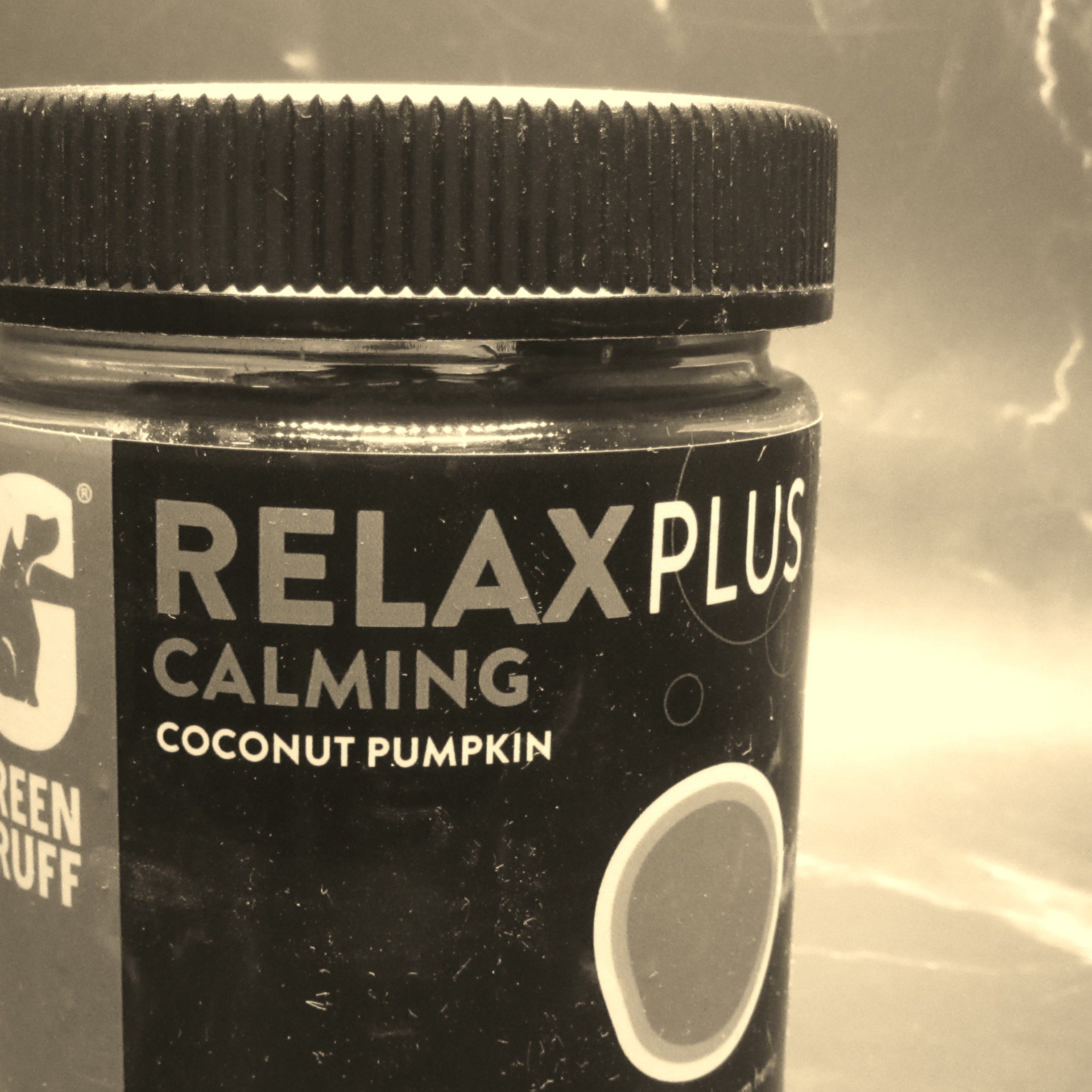 Green Gruff RELAX PLUS Calming Chews for Dogs – Coconut Pumpkin Flavor (90 Soft Chews)